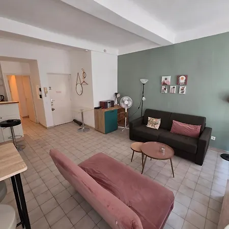 Old Haven - Vieux Apartment *
